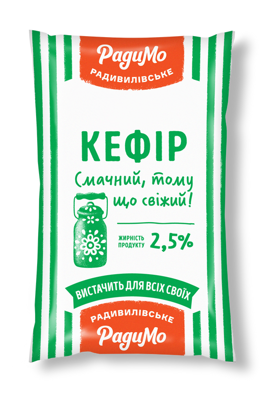 Кефір РАДИМО 2,5%, 890 г., плівка поліетиленова